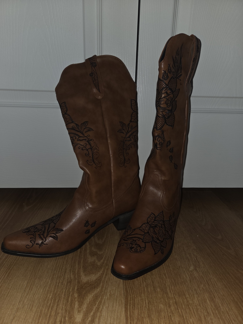 Source Unknown Brown Over-the-Knee Embroidered Western Boots